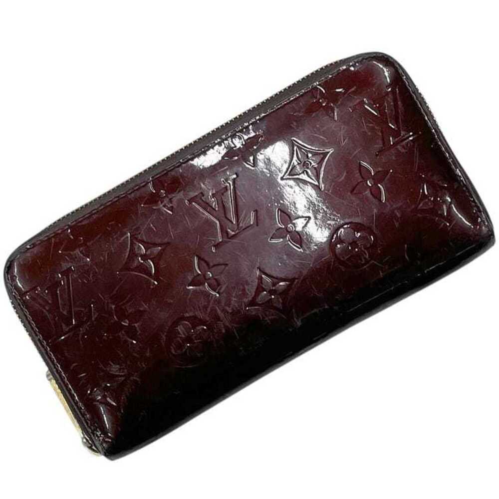 Louis Vuitton Vernis Zippy Wallet in Deep Bordeaux